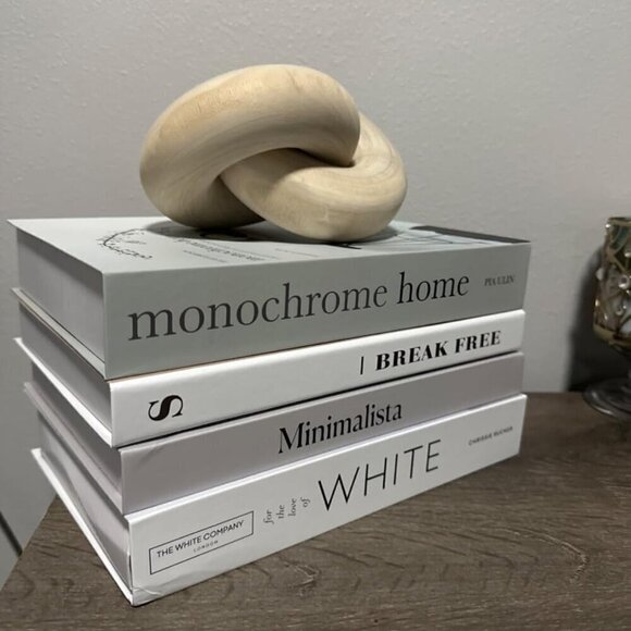 Coffee Table Décor Book Shelf Décor Accents Home Décor Console Table - Picture 2 of 8